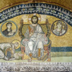 15-800px-Hagia_Sophia_Imperial_Gate_mosaic_2